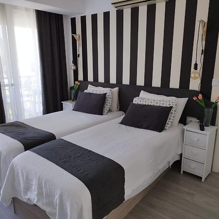 M1 403 Frontal Al Mar Vistas Terraza Y Wifi Apartment Benalmadena Exterior photo